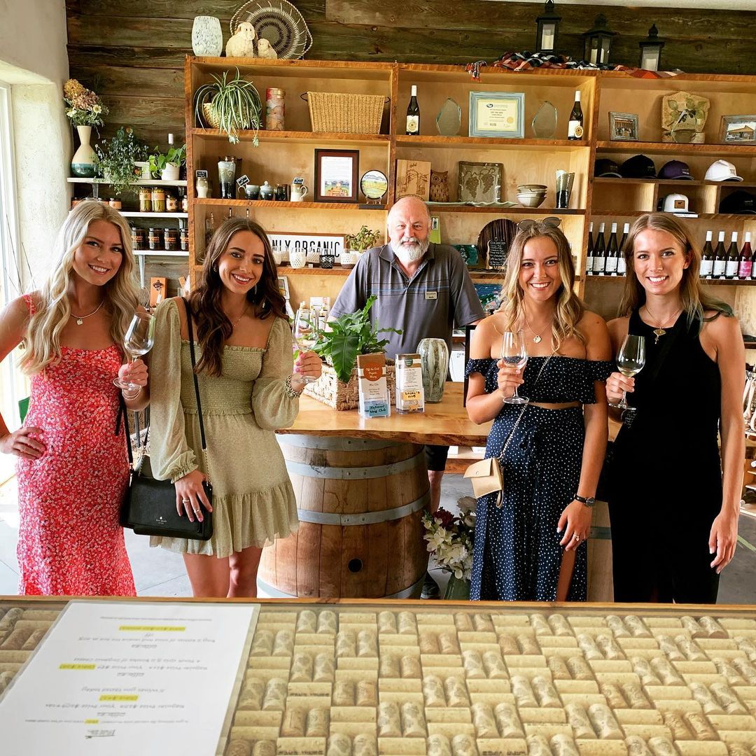 uncorked okanagan wine tours