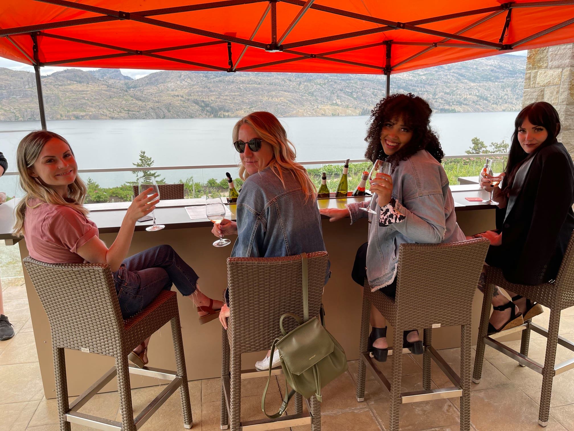 bachelorette wine tours in kelowna